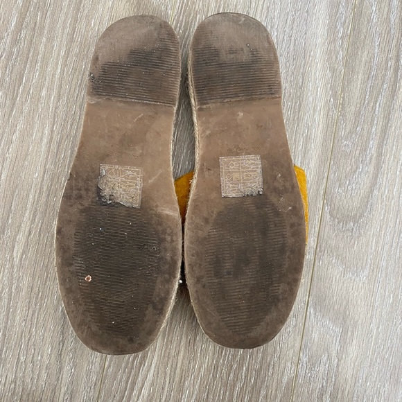ALDO flat espadrille sandal in mustard - Picture 4 of 4